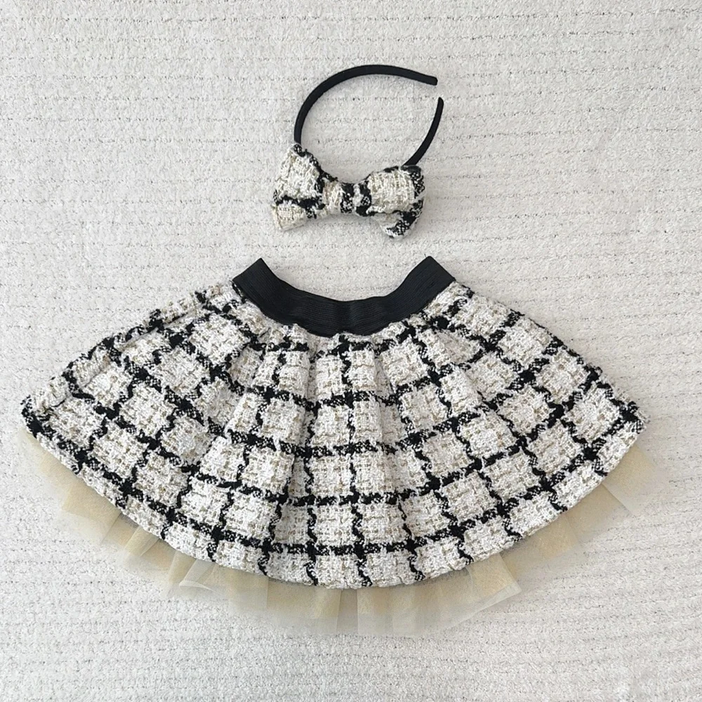 Chic Black and White Plaid Skirt with Headband